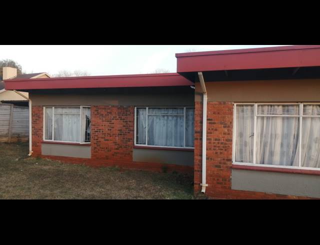 3 BEDROOM HOUSE FOR SALE IN SUNNYRIDGE